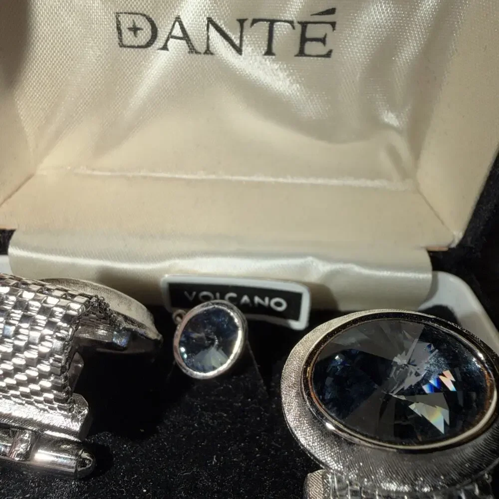 Cufflinks Tie Tack Set‎ Dante Volcano Silvertone Mesh Blue Volcano Glass Vintage